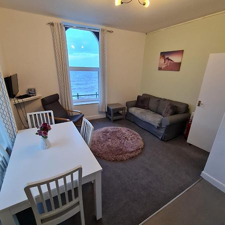 Farina No6, Sea View Apartment Sleeping 4 Guests Bridlington Buitenkant foto